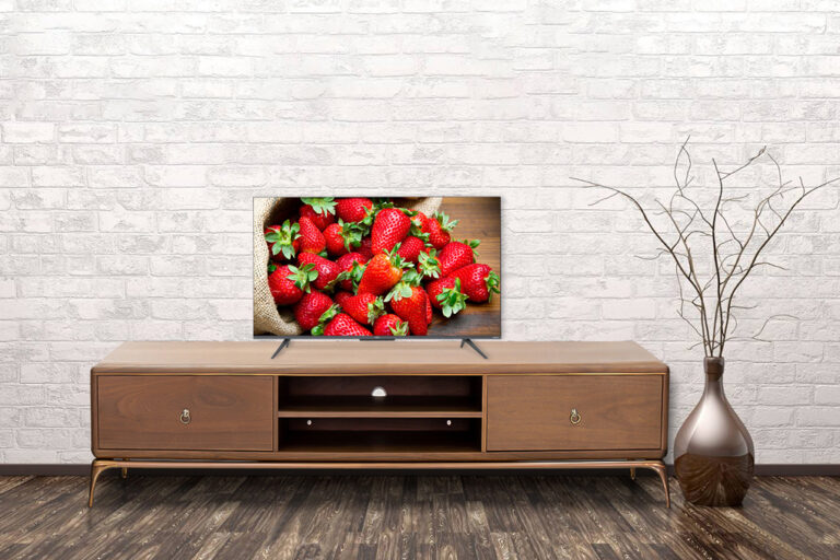 Empty interior of room with vase over brick wall background 3d rendering